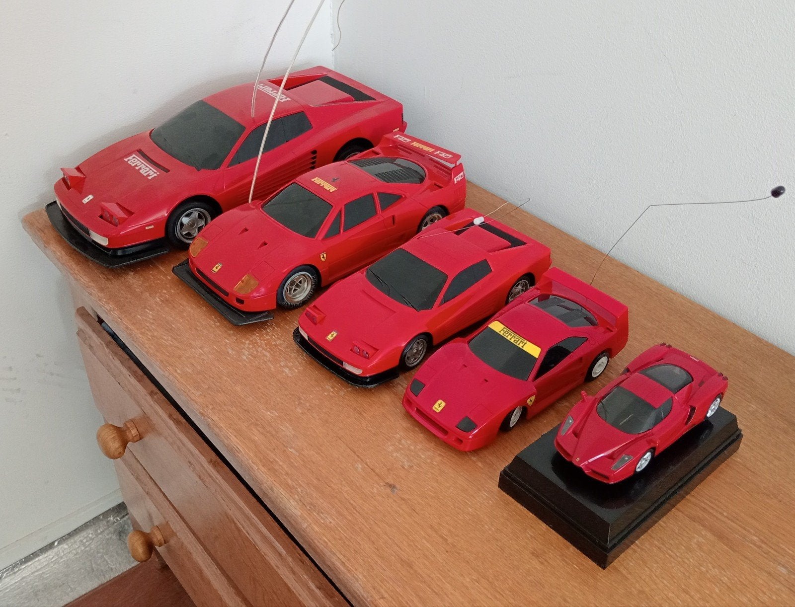 Set van 5 vintage RC Ferrari's, Ophalen of Verzenden, Zo goed als nieuw, Overige schalen, Auto onroad