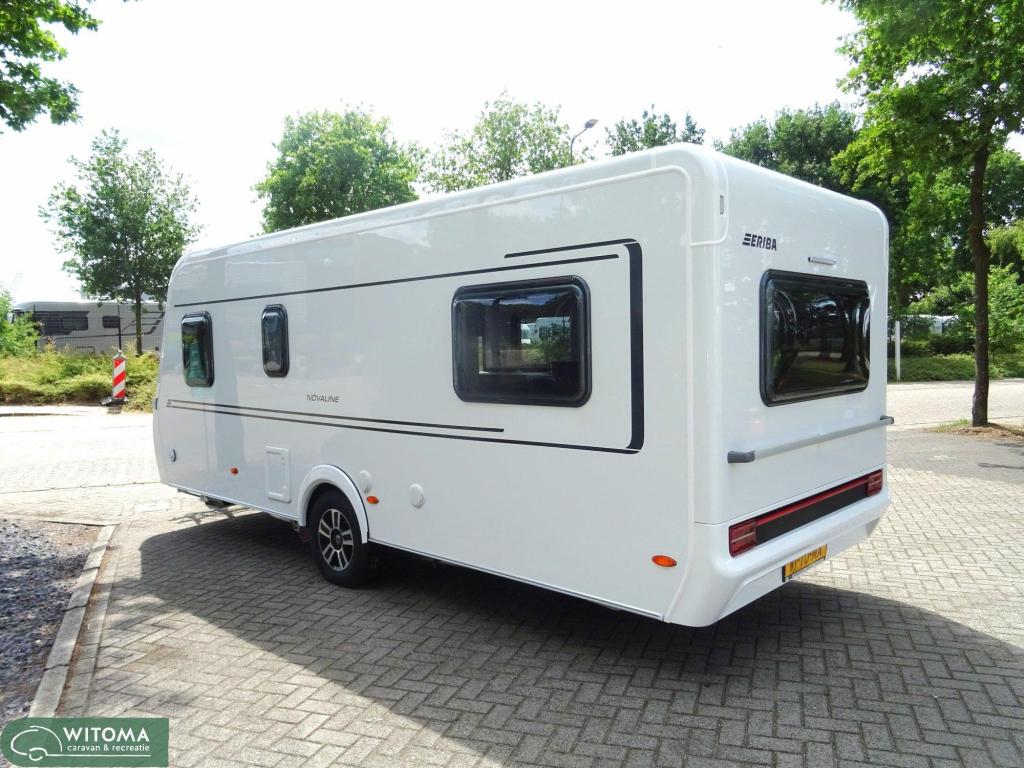 Eriba Novaline 495 2de pinksterdag open huis, Rondzit, Bedrijf, 5 tot 6 meter, Eriba