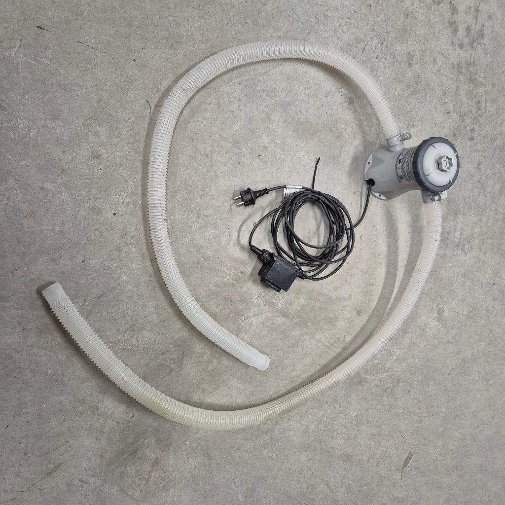 INTEX KRISTAL CLEAR FILTER  VIJVERPOMP MODEL 602G, Ophalen, Gebruikt, Zwembadpomp