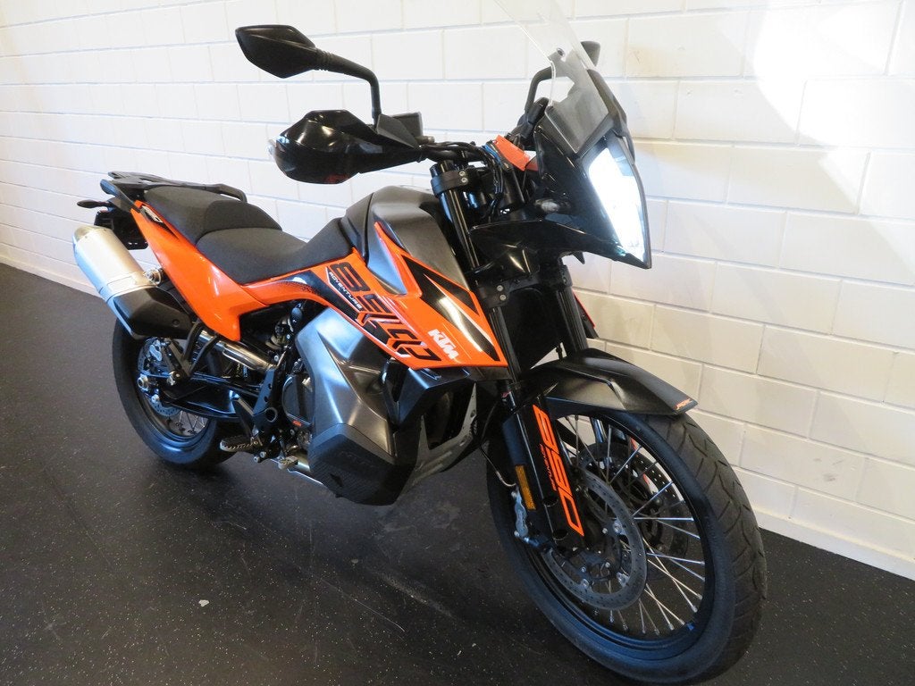KTM 890 ADVENTURE NIEUWSTAAT! HISTORIE, Motoren, Bedrijf, Toermotor