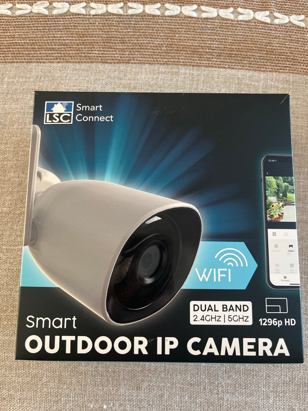Smart LSC Connect Outdoor IP Camera 1296p HD Dual Band, Ophalen of Verzenden, Nieuw, Buitencamera