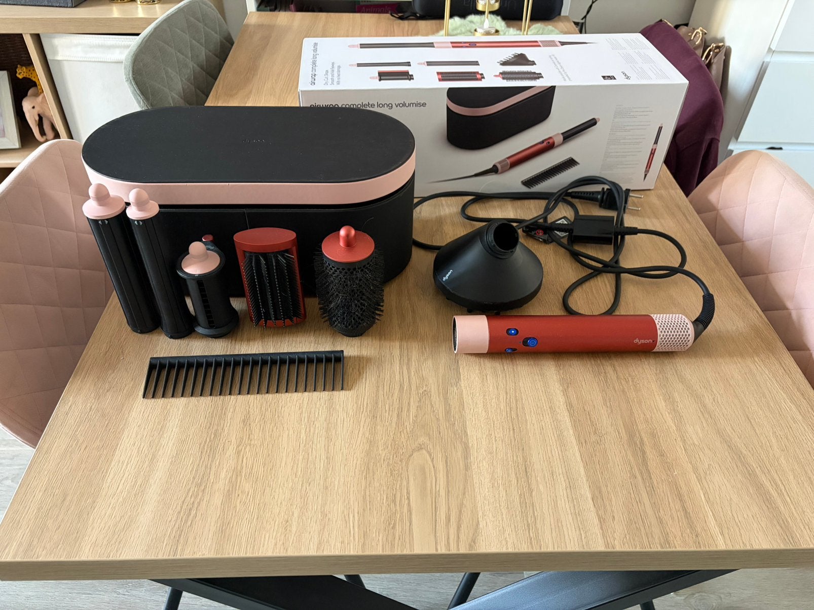 Als nieuwe DYSON airwrap complete long volumise, Sieraden, Tassen en Uiterlijk, Ophalen, Zo goed als nieuw, Föhn of Haardroger