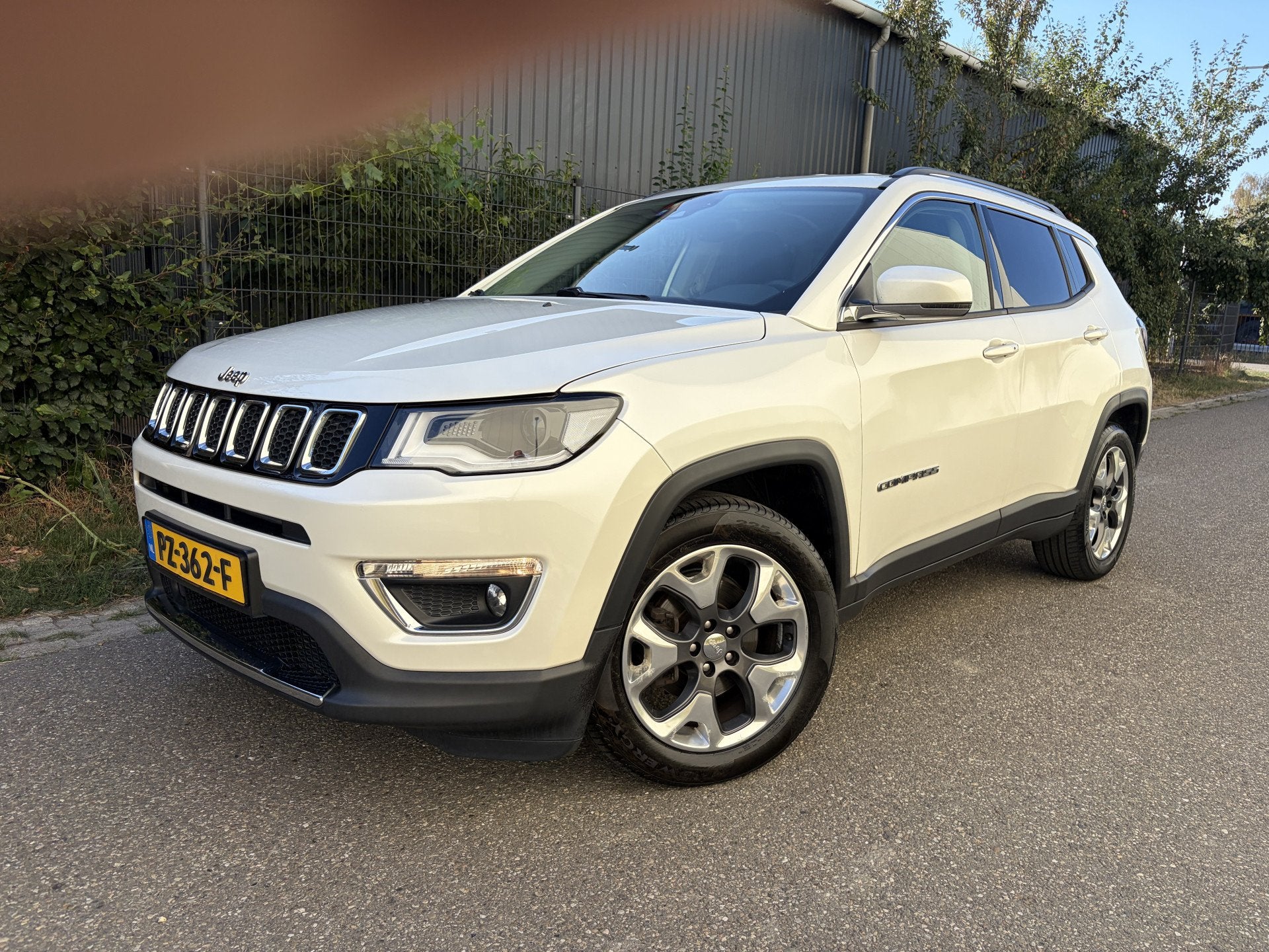 Jeep Compass 1.4 MultiAir Opening Edition Plus / NAVI / LEER, Auto's, Voorwielaandrijving, 450 kg, Gebruikt, Euro 6
