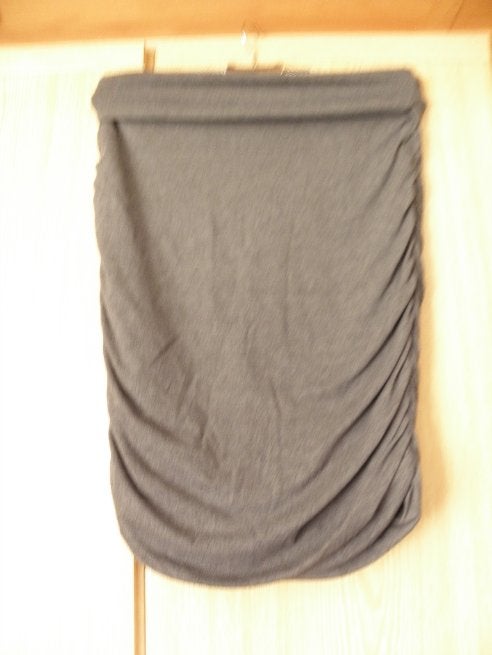 Goedkope grijs gevoerde stretch rimpel rok LA LIGNA L goed, Kleding | Dames, Maat 38/40 (M), Nieuw, Ophalen of Verzenden, Grijs