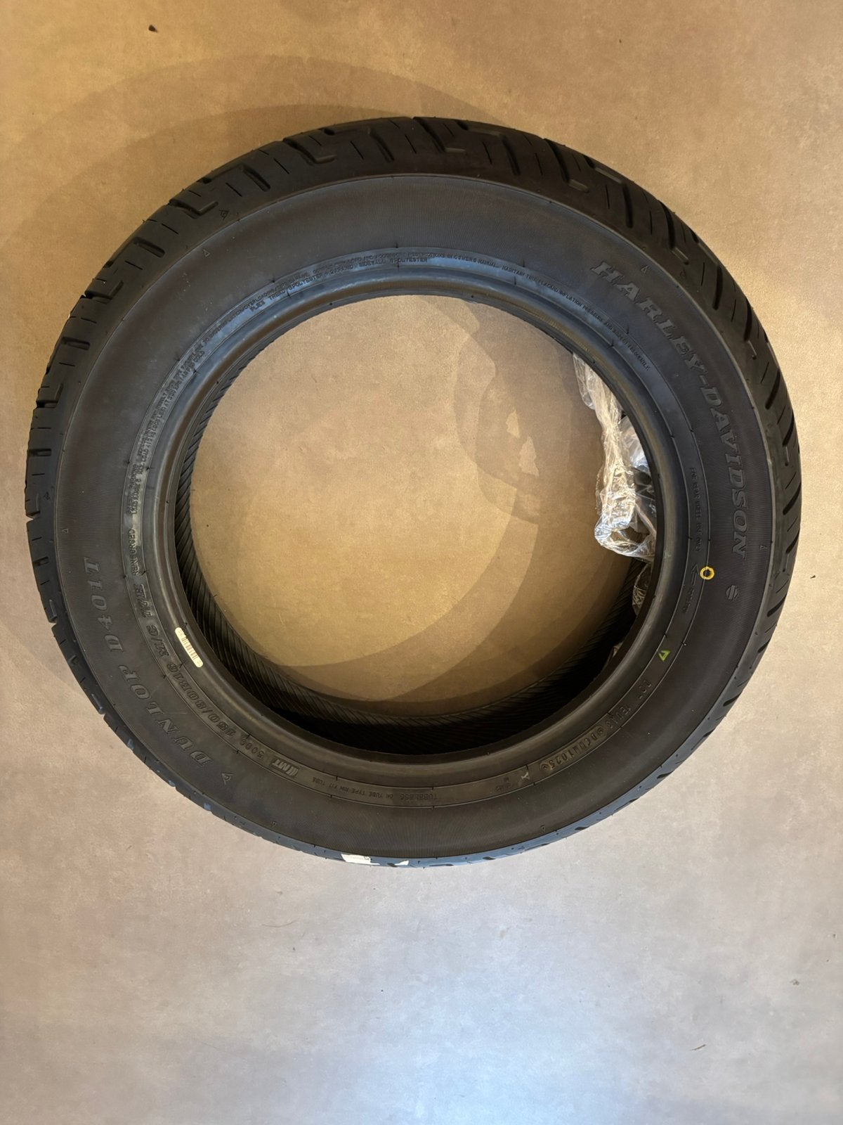 Gloednieuwe Harley-Davidson achterband, Ophalen, Nieuw