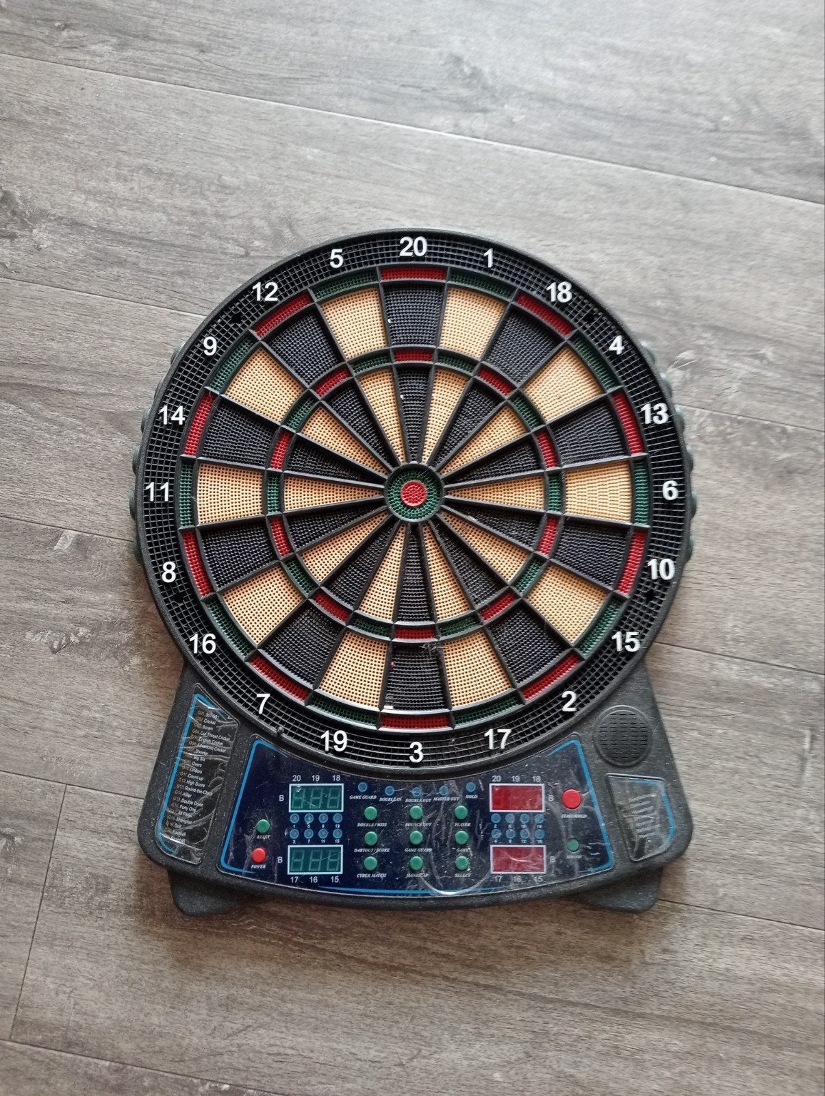 Een spel, dat ruil ik voor iets interessants., Ophalen of Verzenden, Pijlen