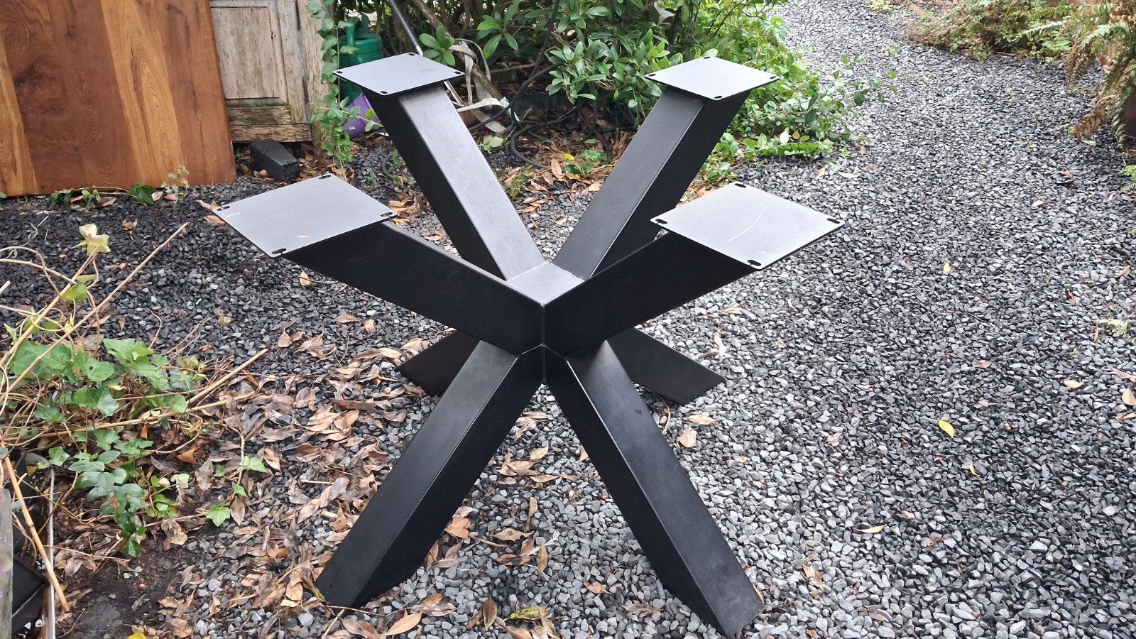 stalen matrix tafelpoot zwart
K000850	Zwarte vierkant, Ophalen, Tafelpoot, Gebruikt, Modern, Industrieel