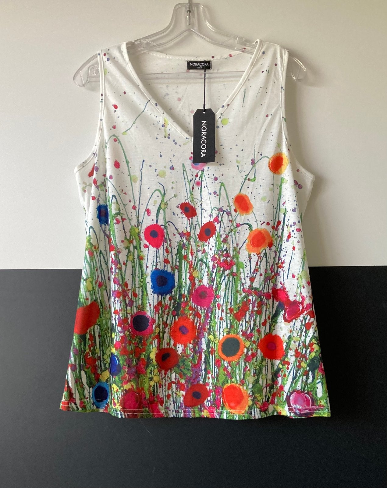 Nieuw Dames Top NORACORA (M), Ophalen of Verzenden, Nieuw, Maat 38/40 (M), Zonder mouw