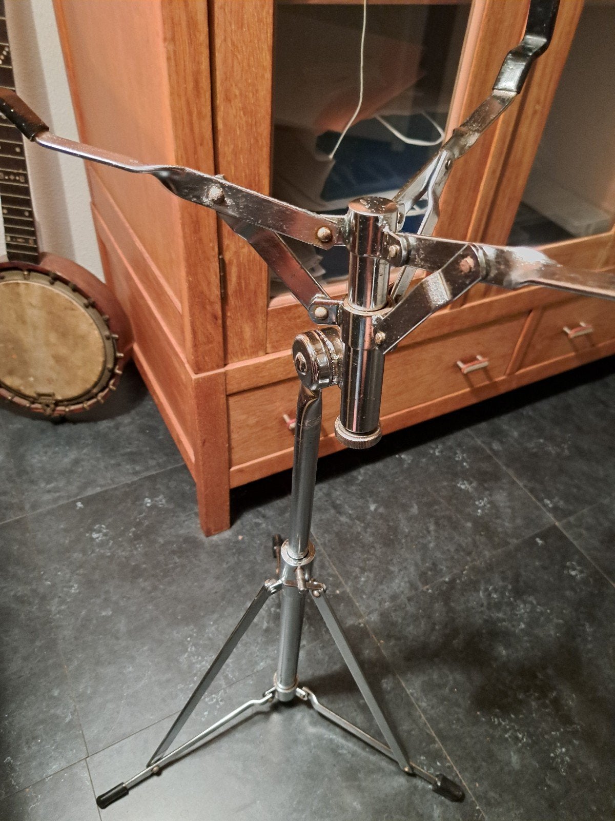 grappig vintage ( snaren ) trommel standaard handige klem, Ophalen, Gebruikt, Instrumentstandaard