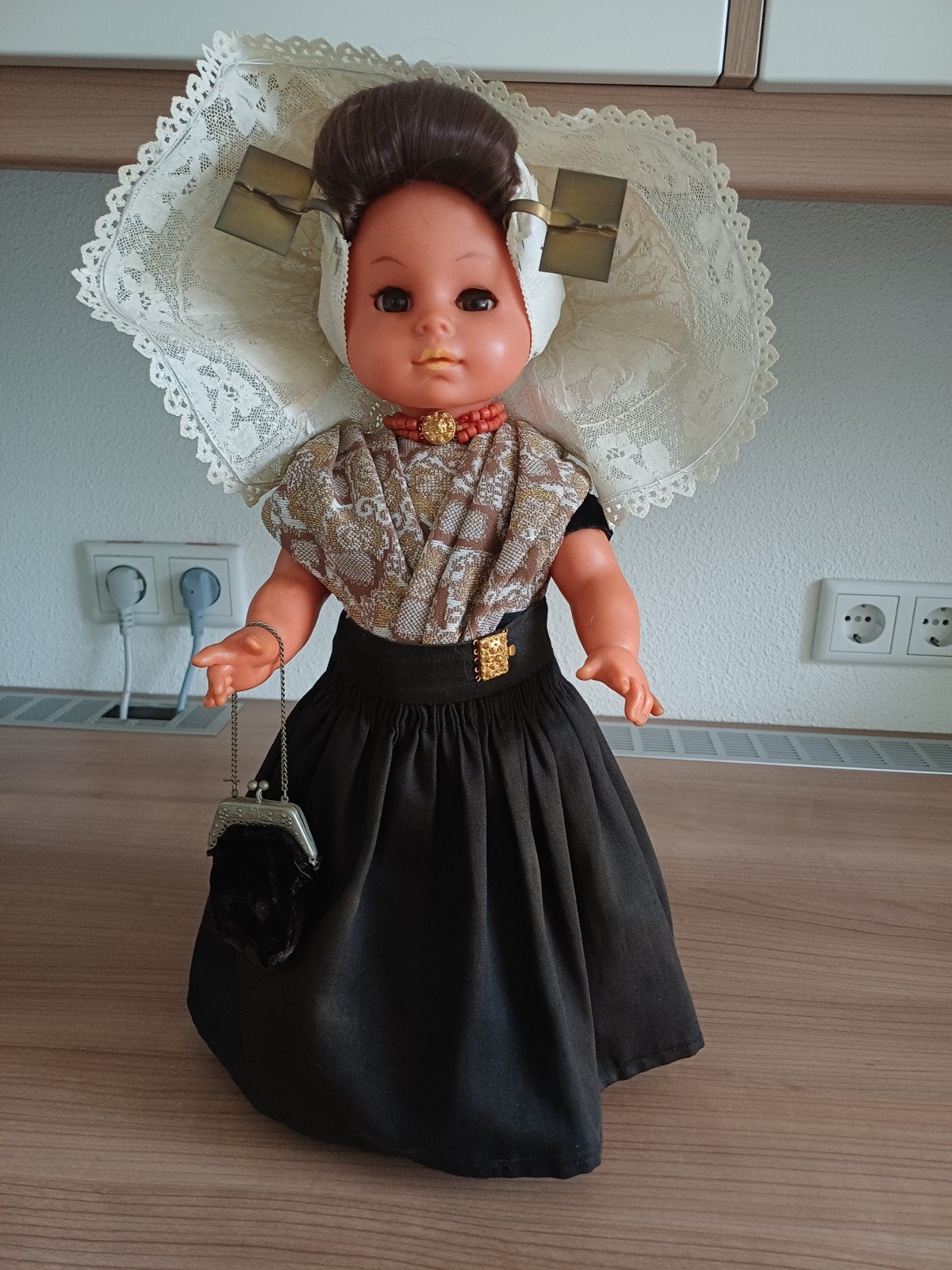 pop Zeeuwse klederdracht, Verzamelen, Poppen, Ophalen, Zo goed als nieuw, Pop