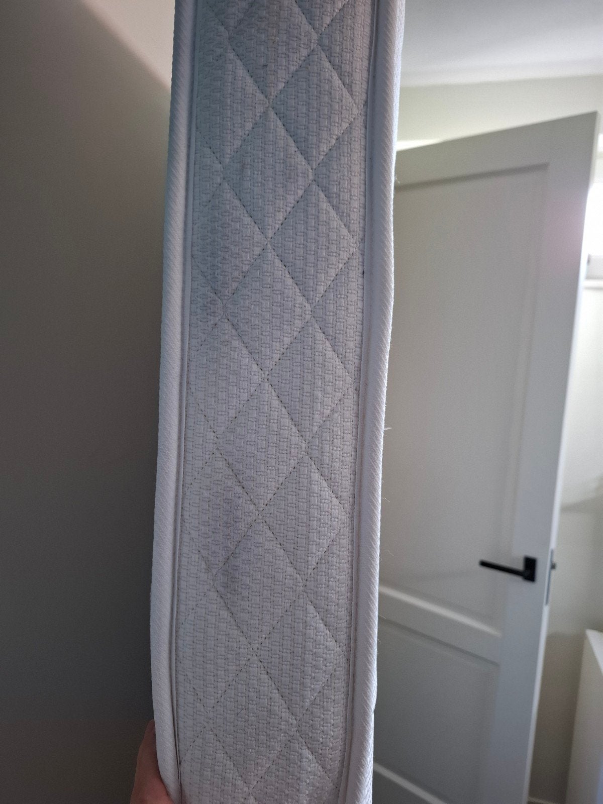 Eenpersoonsmatras met lichte gebruikssporen, Huis en Inrichting, Ophalen, Gebruikt, Eenpersoons, Matras