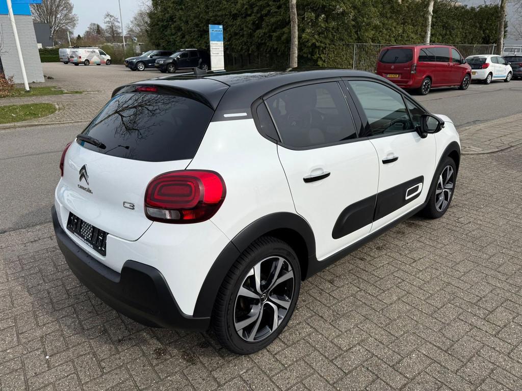 Citroen C3 1.2 PureTech Shine, Navi, Airco Dealer auto, Voorwielaandrijving, 83 pk, 450 kg, Gebruikt