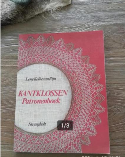 Kantklos patronenboek, Ophalen of Verzenden, Zo goed als nieuw, Boek of Tijdschrift
