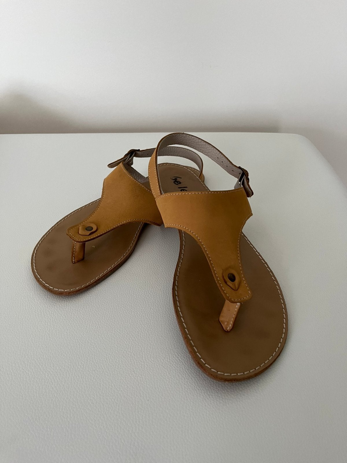 Be Lenka Barefoot sandalen maat 40, Kleding | Dames, Schoenen, Beige, Zo goed als nieuw, Sandalen of Muiltjes, Ophalen of Verzenden