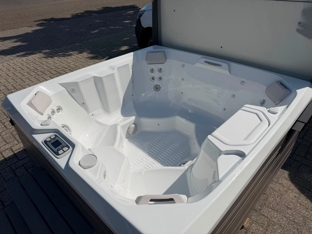 Hotspring Limelight Collectie Beam Spa - voor 4 personen, Ophalen, Zo goed als nieuw, Filter, Vast