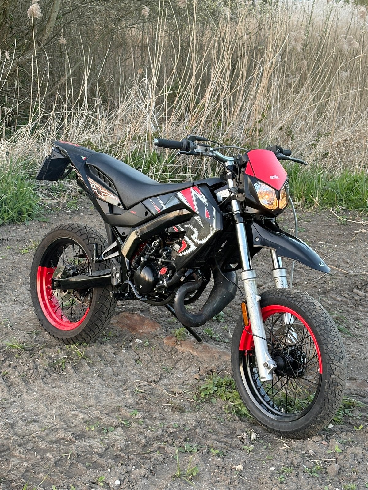 Aprilia sx50 vastloper, Fietsen en Brommers, Ophalen, 6 versnellingen, Gebruikt, Maximaal 45 km/u