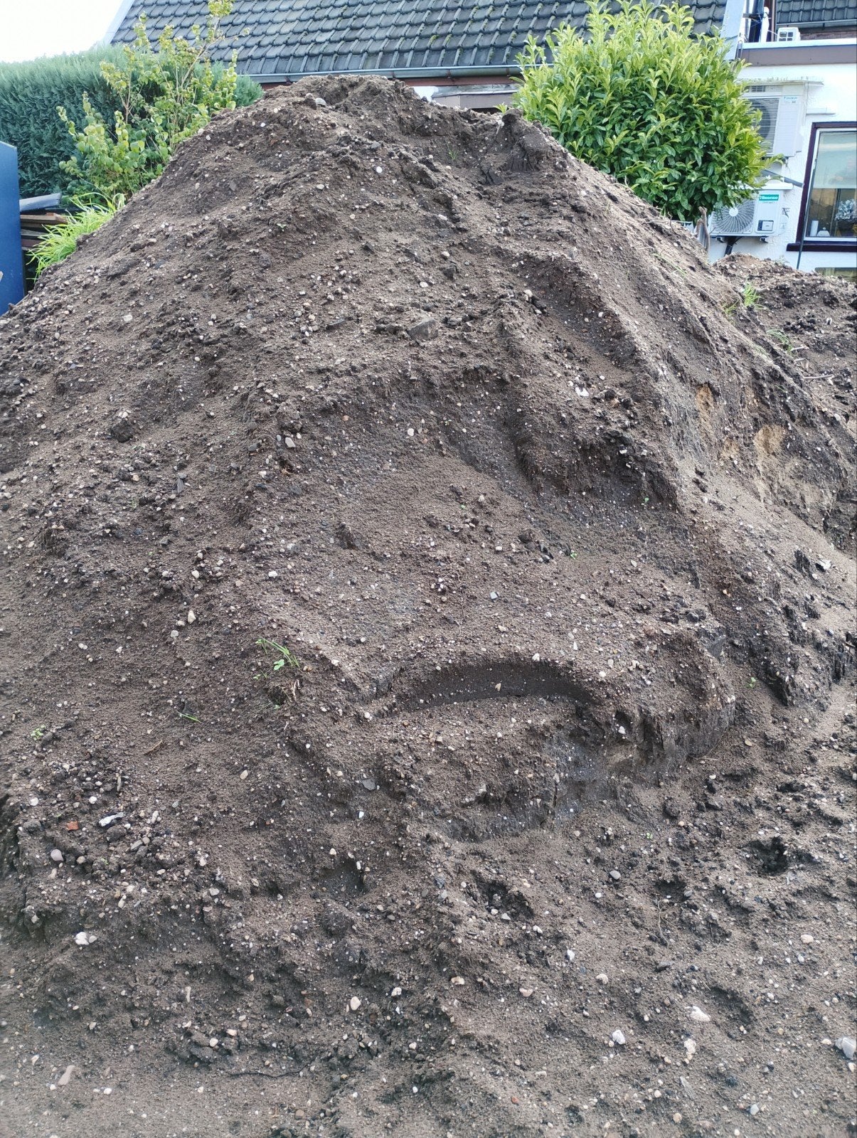 Grote berg ophoogzand / tuinaarde, Tuin en Terras, Ophalen, Gebruikt, Ophoogzand