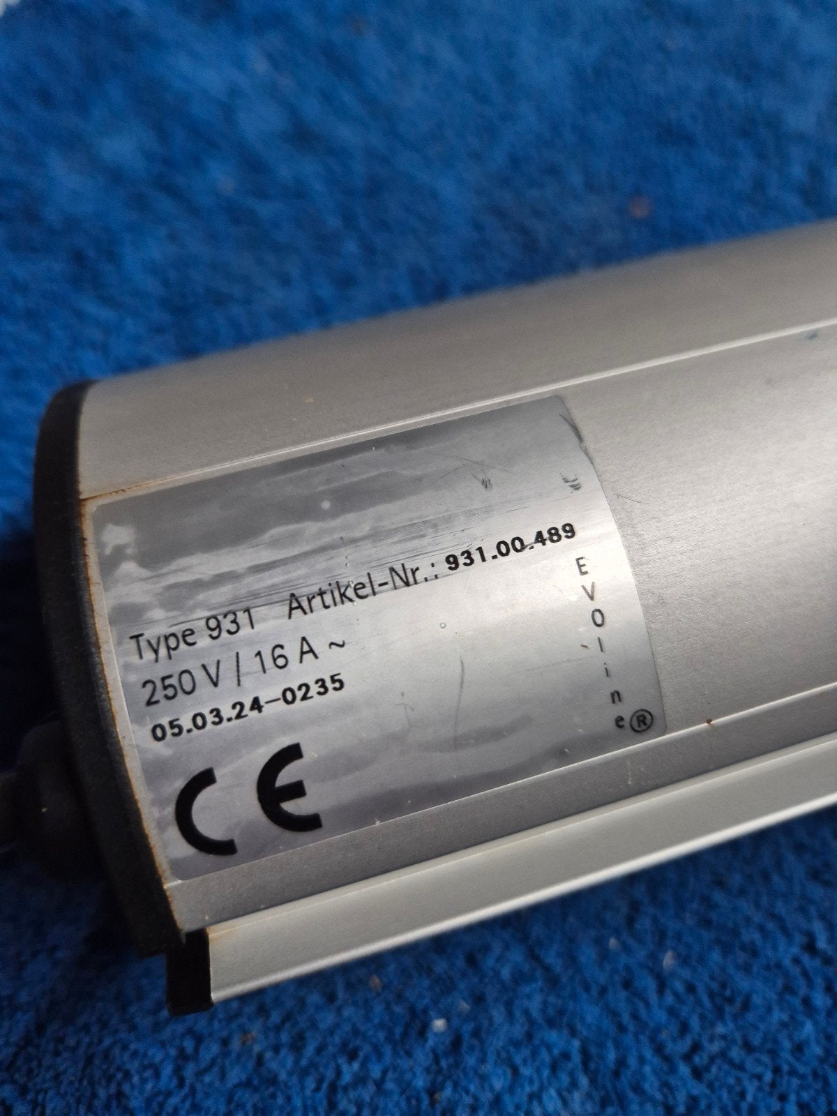 Evoline Pop-Up Stopcontact - Type 931, 3x 250V/16A, Ophalen of Verzenden, Gebruikt, Overige merken, Stopcontact