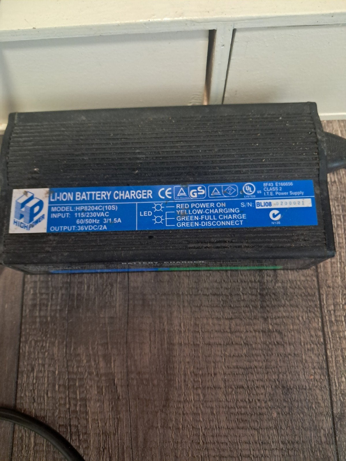 Li-ion acculader 36V 2A (HP8204C), Ophalen of Verzenden, Gebruikt