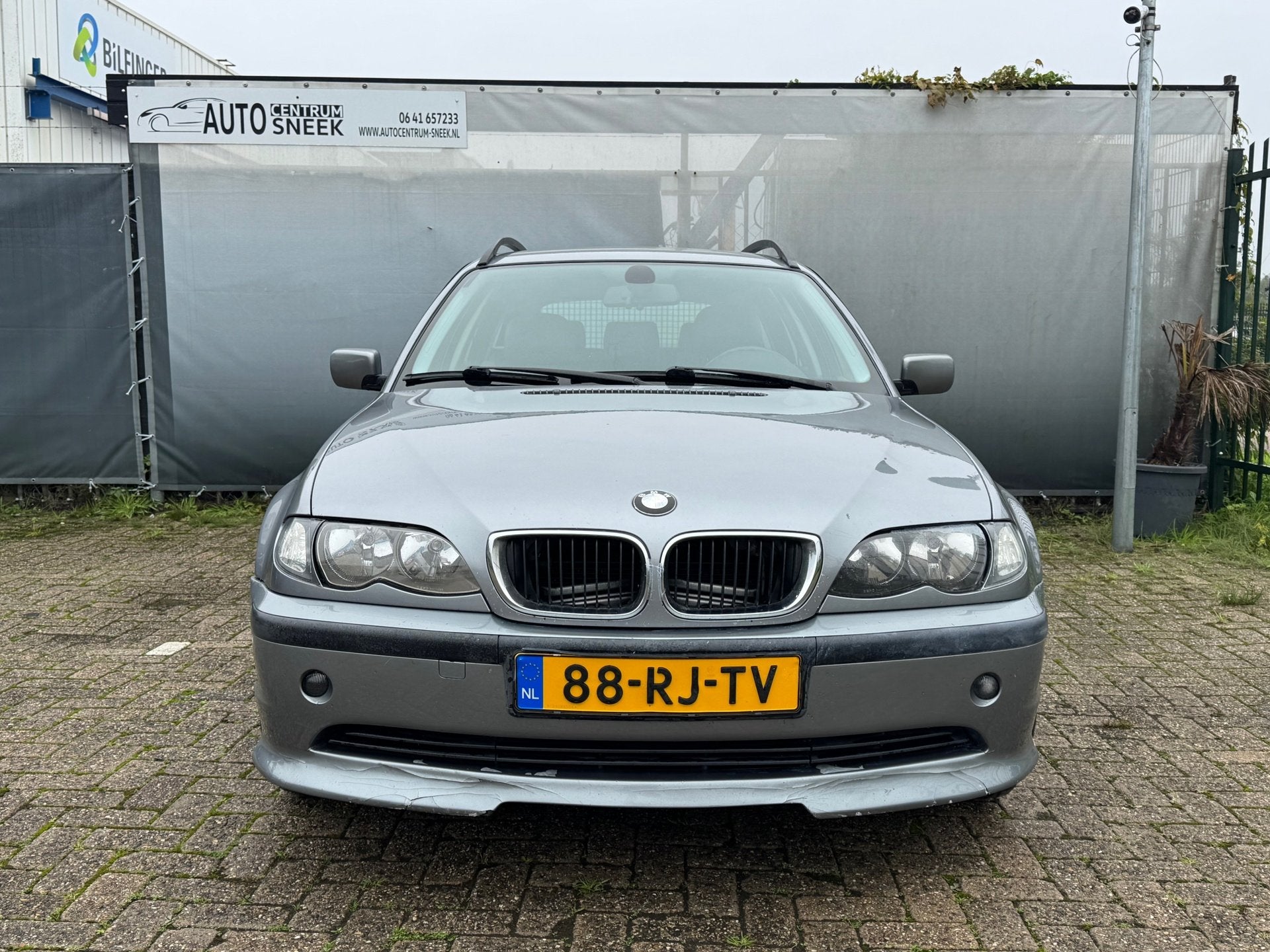 BMW 3-serie Touring 316i - Airco-Cruise-Leder-APK 06-27, Auto's, Achterwielaandrijving, 4 cilinders, Handgeschakeld, Grijs