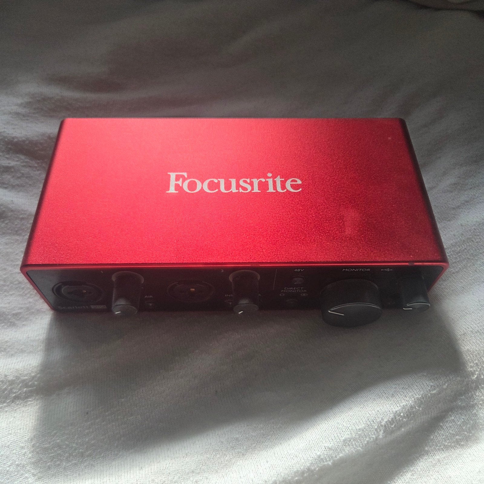 Focusrite Scarlett 2i2 Audio Interface 3rd gen, Ophalen of Verzenden, Zo goed als nieuw, Minder dan 5 kanalen, Microfooningang