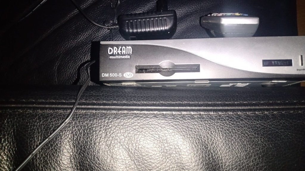 Dreambox DM 500-S,mDream Multimedia. Incl. vzk, Ophalen of Verzenden, Zo goed als nieuw, Decoder