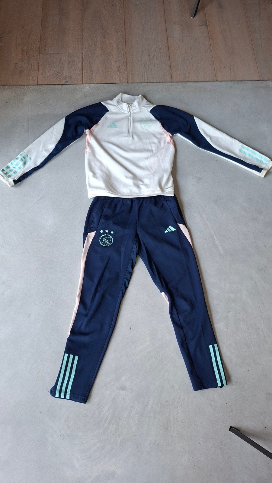 Ajax trainingspak. Blauw/wit/rose, Overige typen, Ophalen of Verzenden, Zo goed als nieuw, Blauw