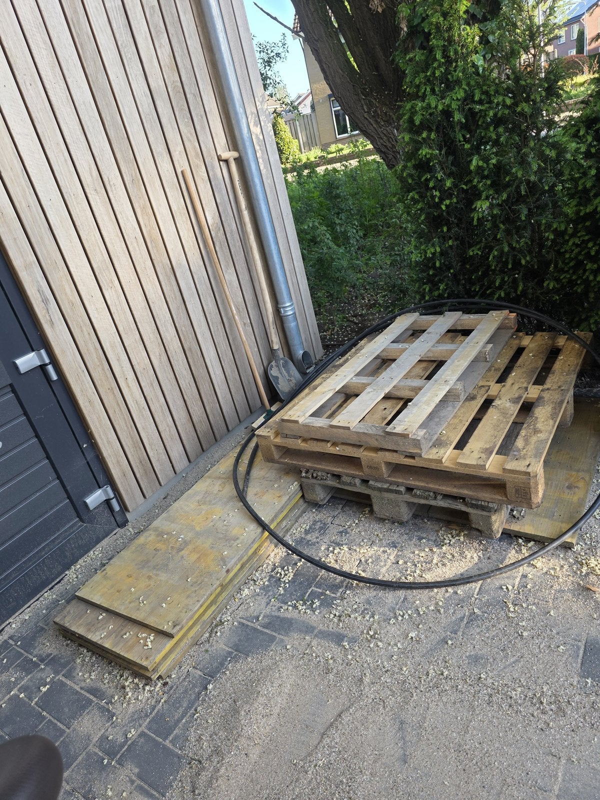 GRATIS OPHALEN LOOPPLANKEN EN PALLETS, Ophalen, Overige houtsoorten, Minder dan 200 cm, Pallet
