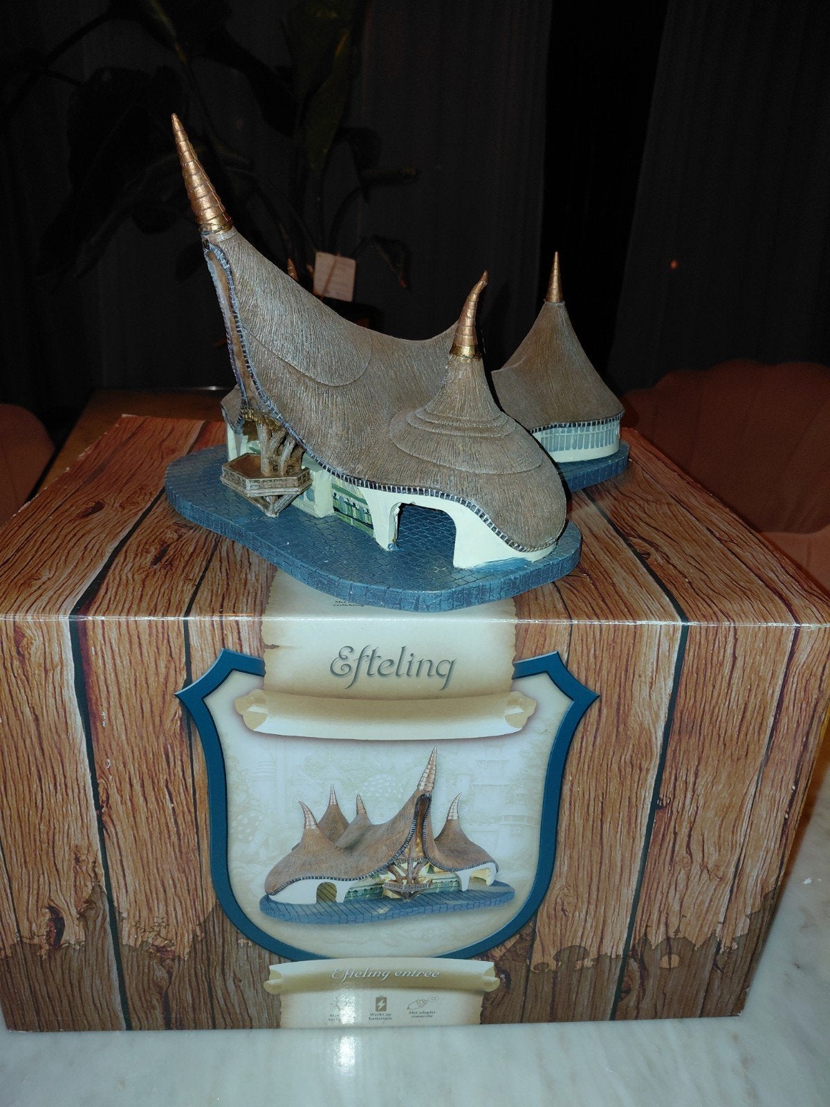 Efteling Luville Entree Huis van de Vijf Zintuigen, Ophalen, Zo goed als nieuw, Beeldje of Poppetje