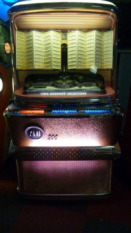 AMI model H 200 E, Verzamelen, Automaten | Jukeboxen, Ophalen, Zo goed als nieuw, 1950 tot 1960, Ami