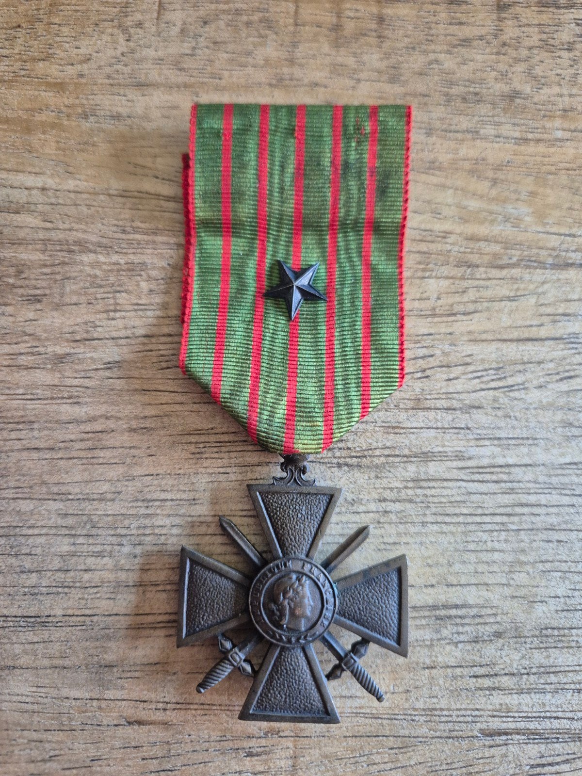 Set van 2 Originele Franse Medailles WW1, Verzamelen, Ophalen of Verzenden, Overige gebieden, Lintje, Medaille of Wings