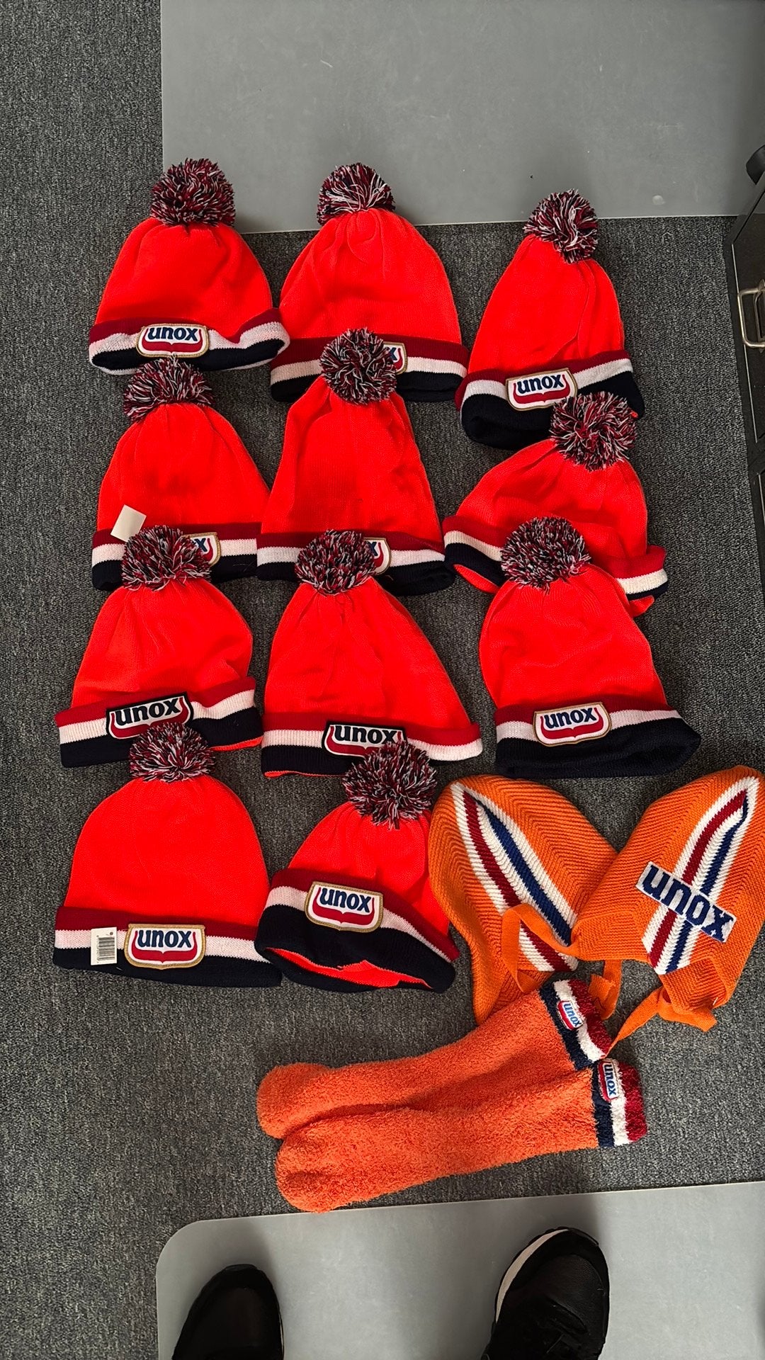Unox mutsen  nieuwjaarsduik, Kleding | Heren, Ophalen of Verzenden, Nieuw, Overige maten, Muts