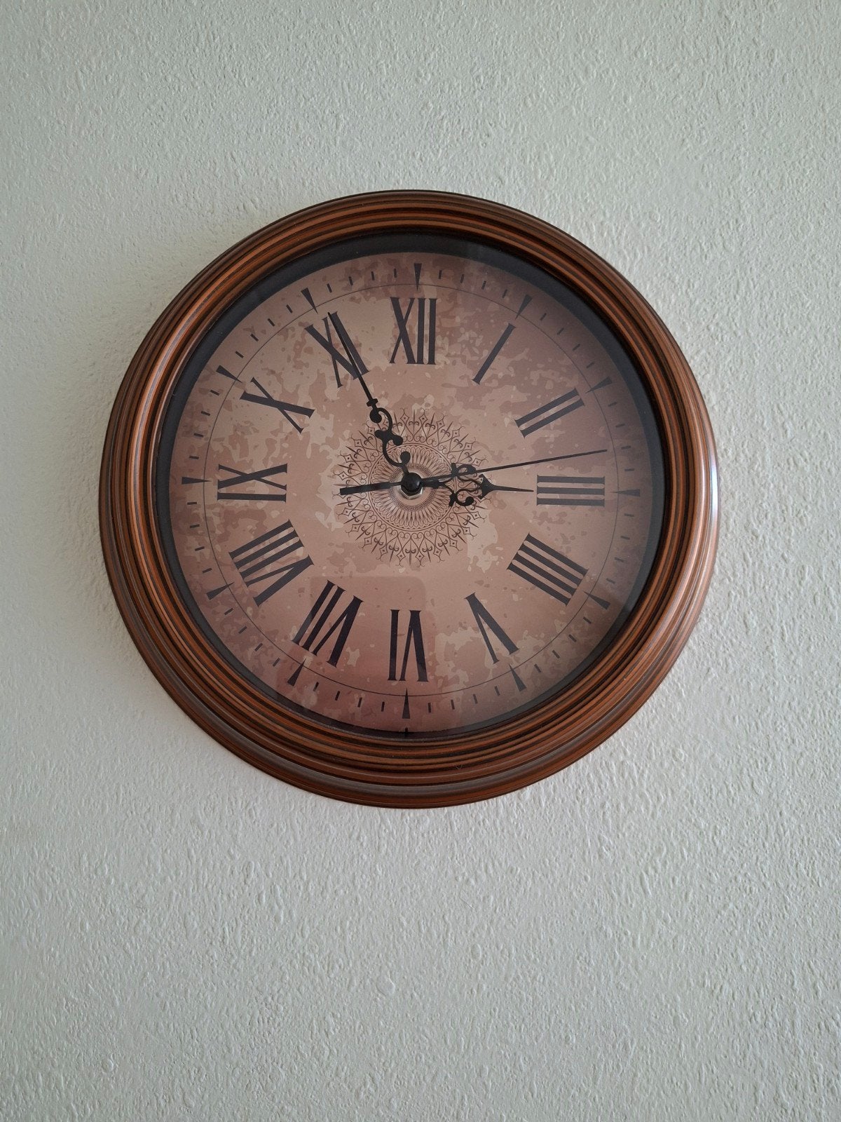 Klassieke vintage wandklok., Huis en Inrichting, Ophalen, Wandklok