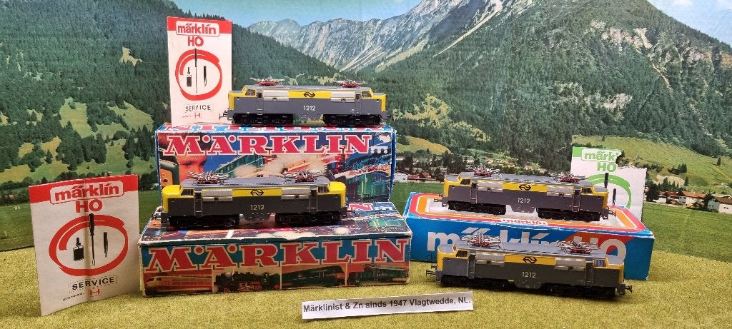 Marklin 3055 Type 2 / 3  ( 1212) 4 x, Wisselstroom, Locomotief, Analoog, Ophalen of Verzenden