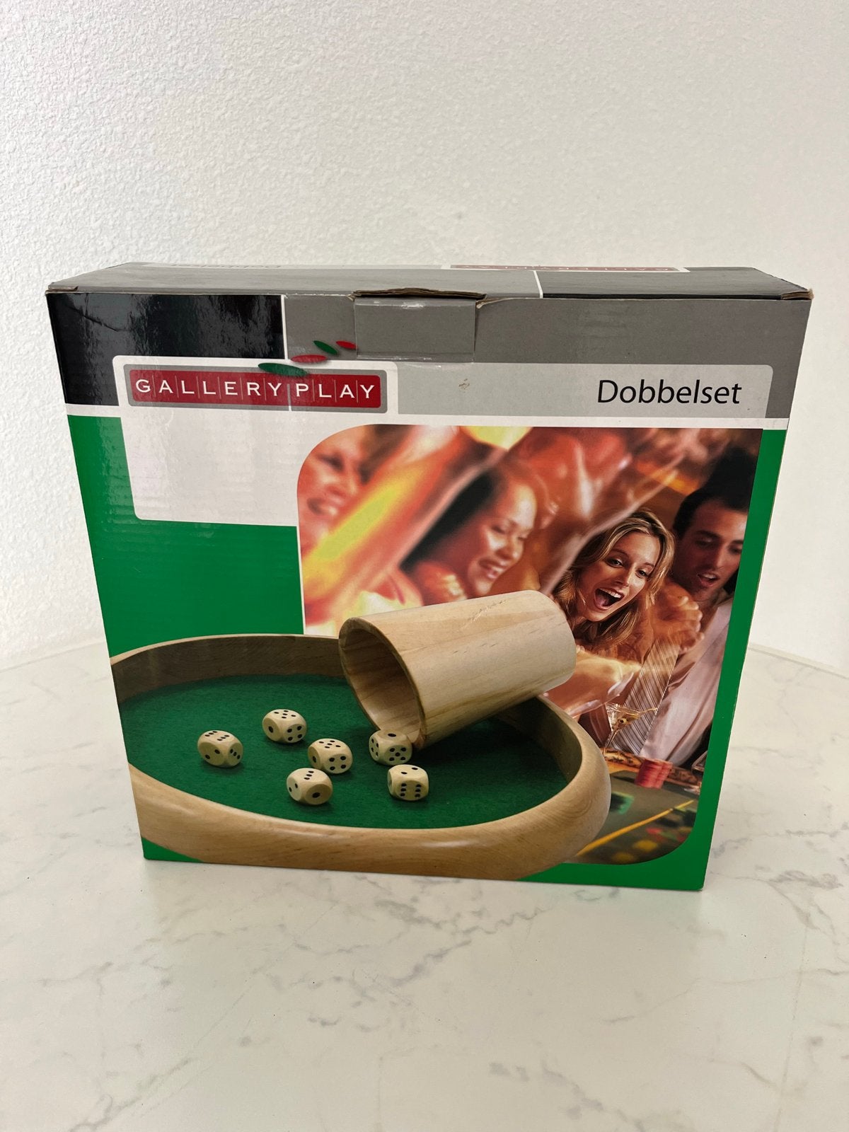 Gallery Play Dobbelset met 6 dobbelstenen en beker, Een of twee spelers, Ophalen, Zo goed als nieuw