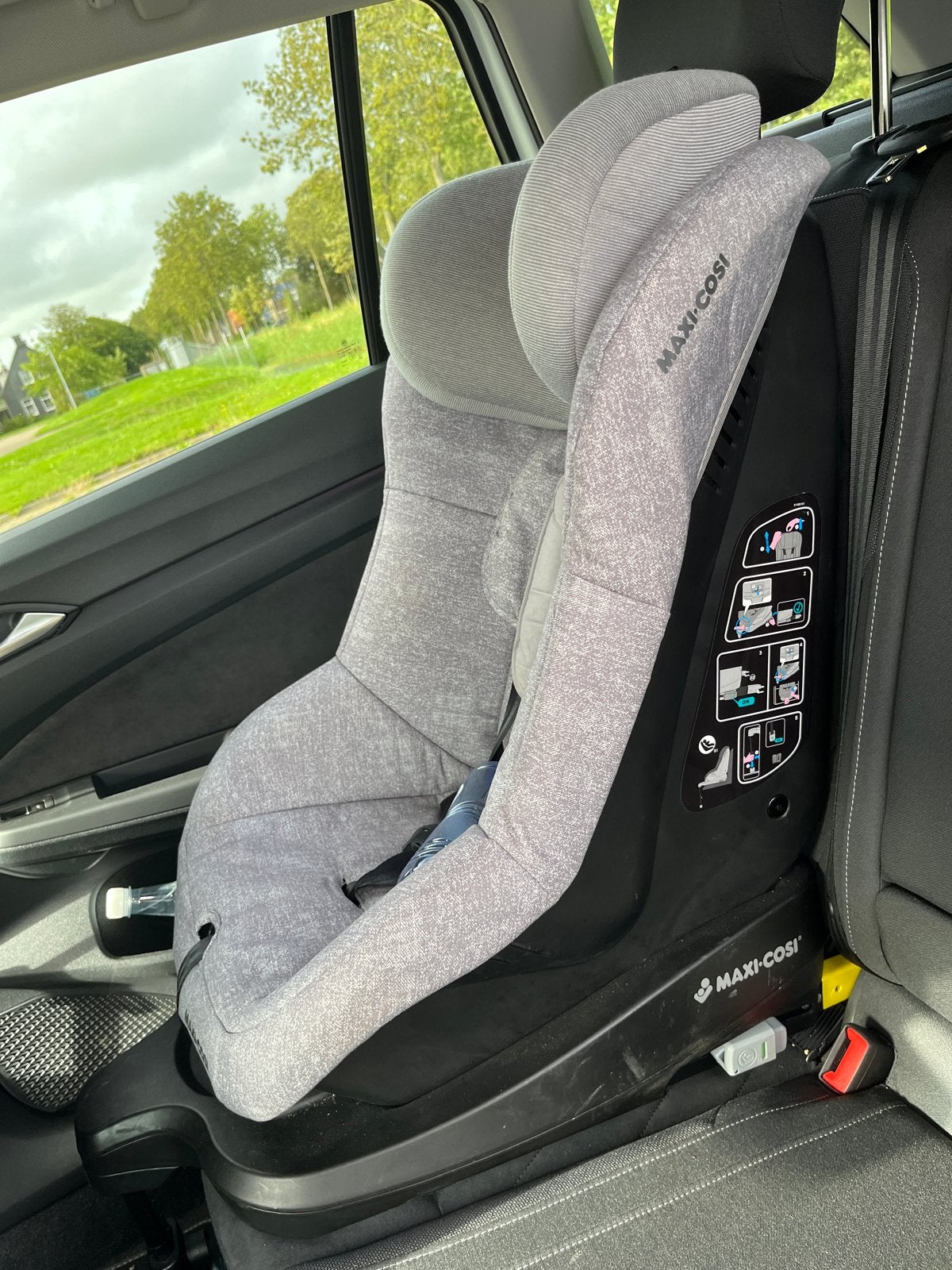 Maxi-Cosi autostoel 9-18kg met Easyfix en slaapstand, Ophalen, Gebruikt, Verstelbare rugleuning, 9 t/m 18 kg