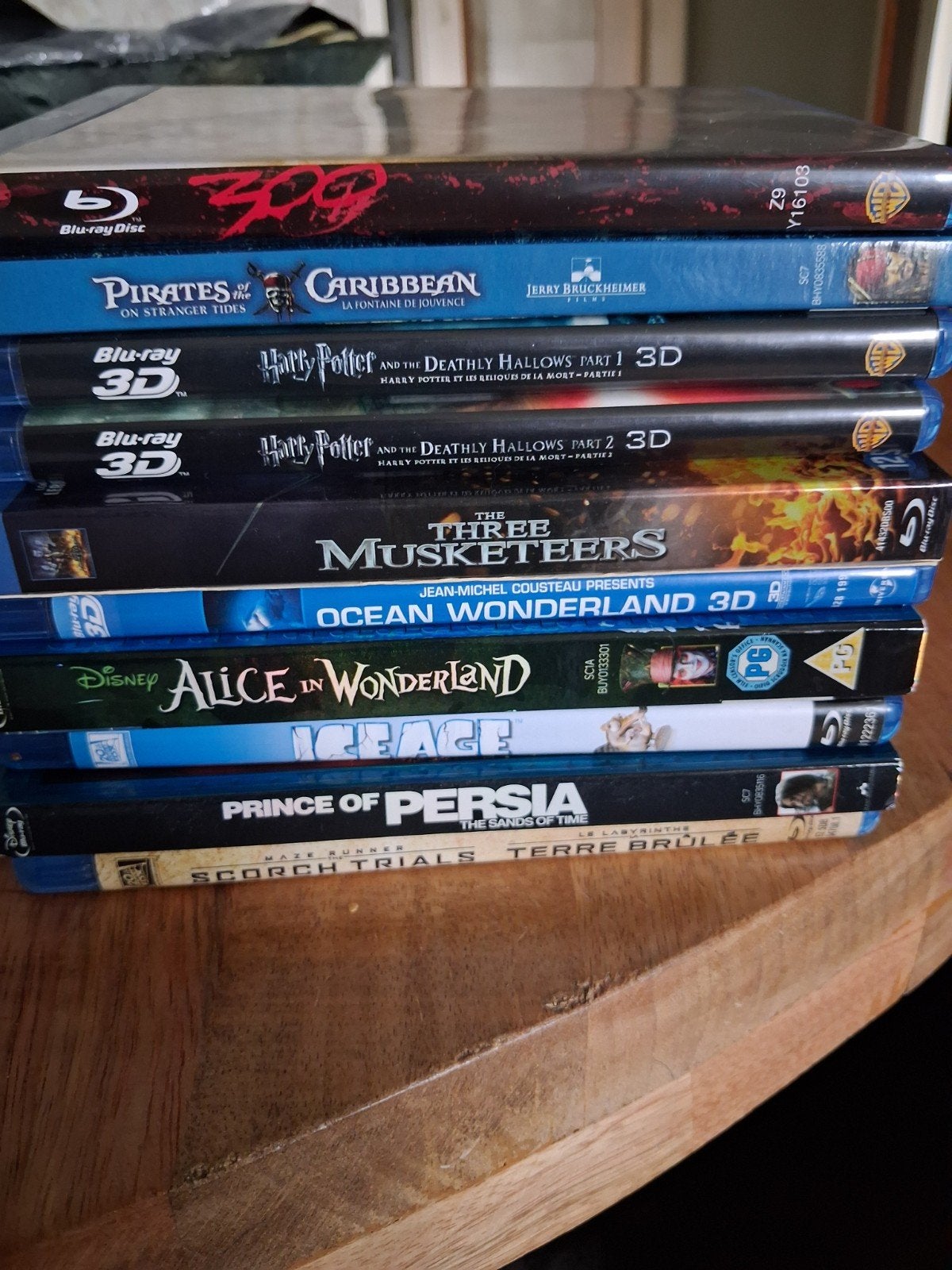 10 Blurays dvds, Ophalen of Verzenden, Zo goed als nieuw