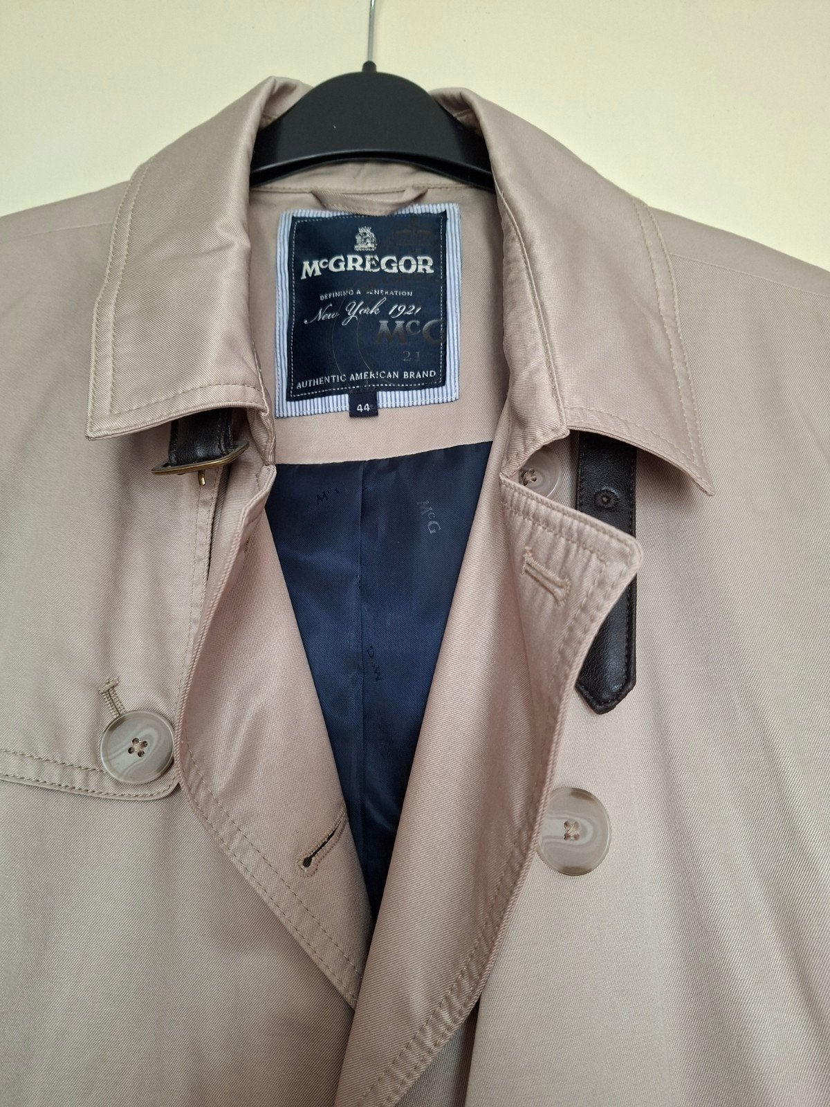 McGregor jas trenchcoat  maat 44, Kleding | Dames, Ophalen of Verzenden, Gedragen, Beige