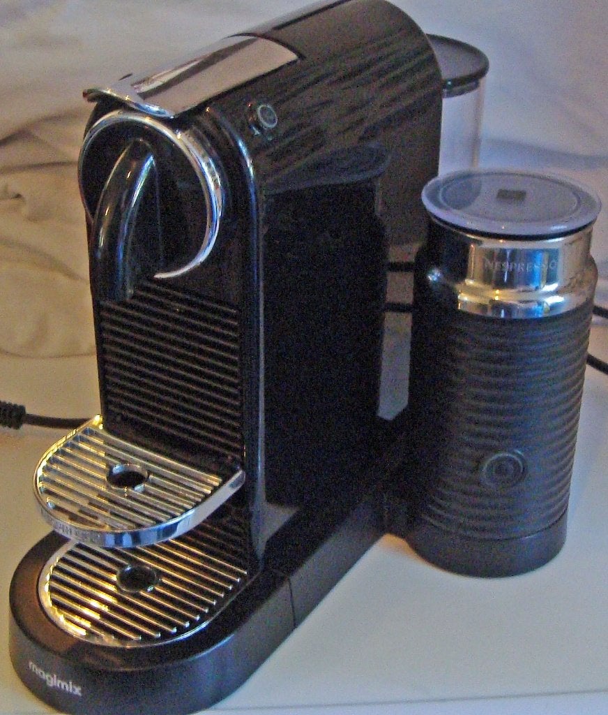 Nespresso Magimix CitiZ & Milk, Ophalen, Afneembaar waterreservoir, Koffiemachine, Zo goed als nieuw