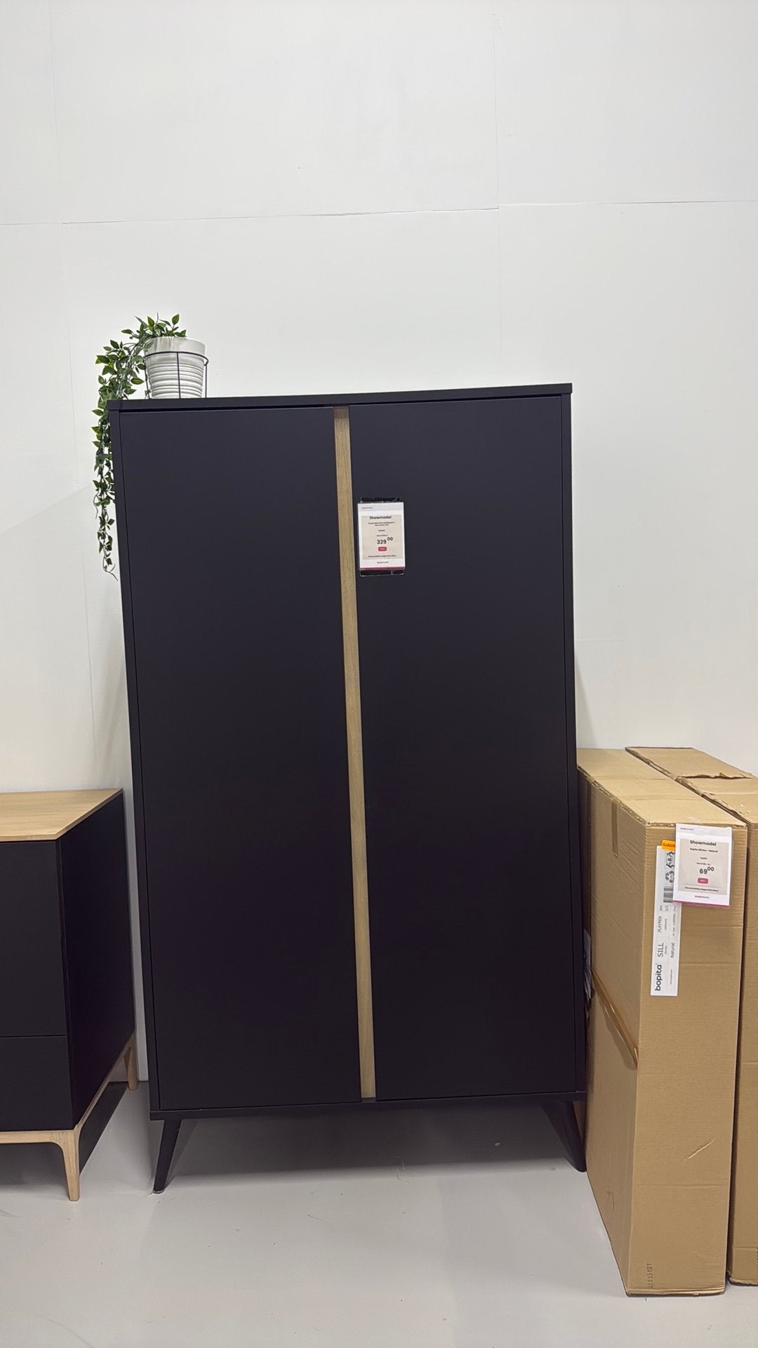 Europe Baby Sterre Kledingkast 2 deurs Zwart/Oak, Ophalen, Zo goed als nieuw, 50 tot 75 cm, 150 tot 200 cm