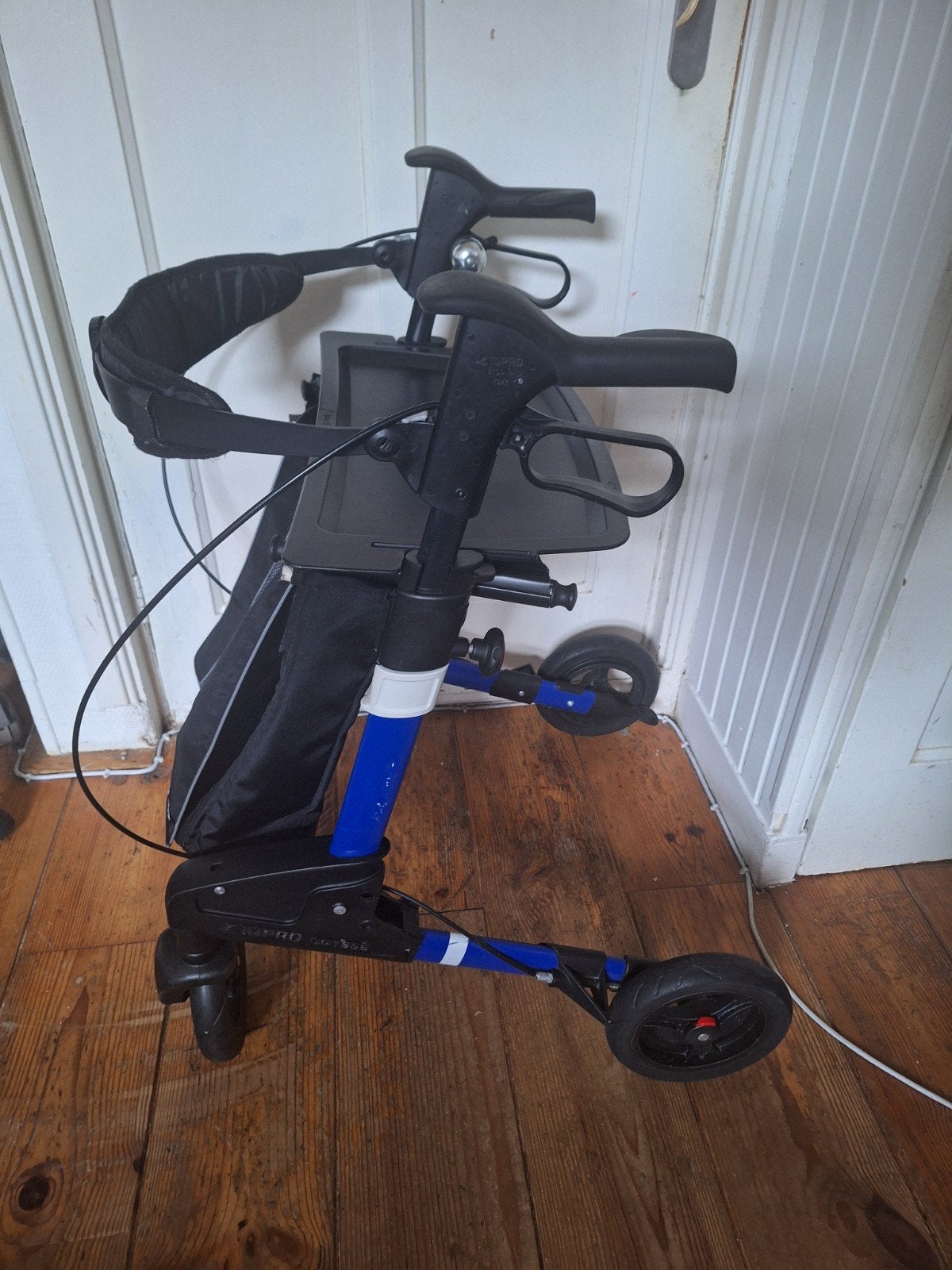 Titel: Topro Odyssé M rollator Lichtgewicht, Inklapbaar!, Diversen, Rollators, Ophalen, Opvouwbaar, Gebruikt