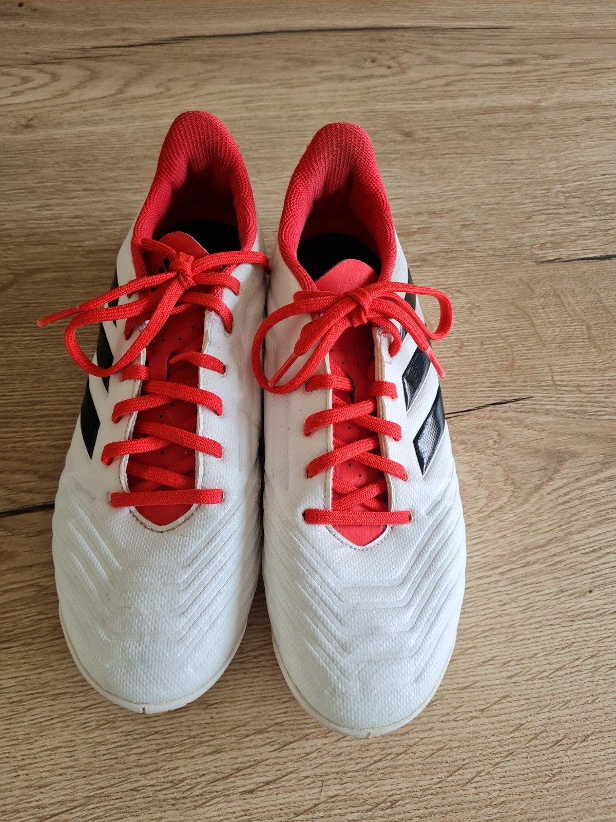 Adidas Predator Kunstgras Voetbalschoenen Maat 42 Wit, Sport en Fitness, Voetbal, Ophalen of Verzenden, Zo goed als nieuw, Schoenen