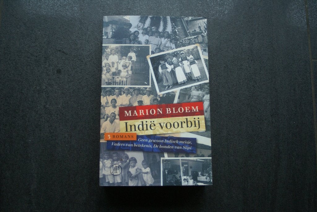 INDIË VOORBIJ... Marion Bloem.. (3 romans in 1), Boeken, Romans, Zo goed als nieuw, Ophalen of Verzenden