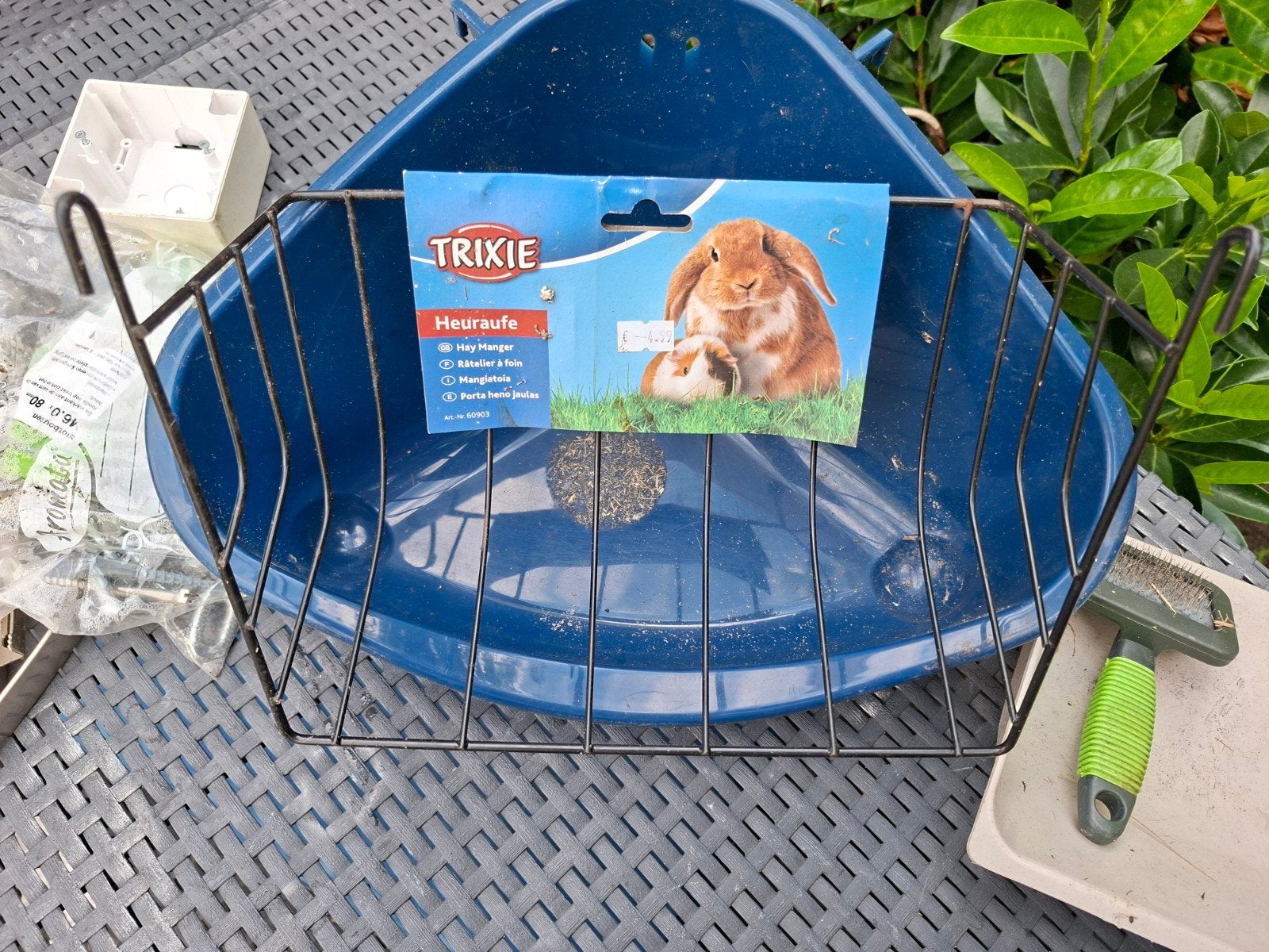 Voederbak / hooibak voor cavia of konijnenhok, Dieren en Toebehoren, Ophalen, Zo goed als nieuw