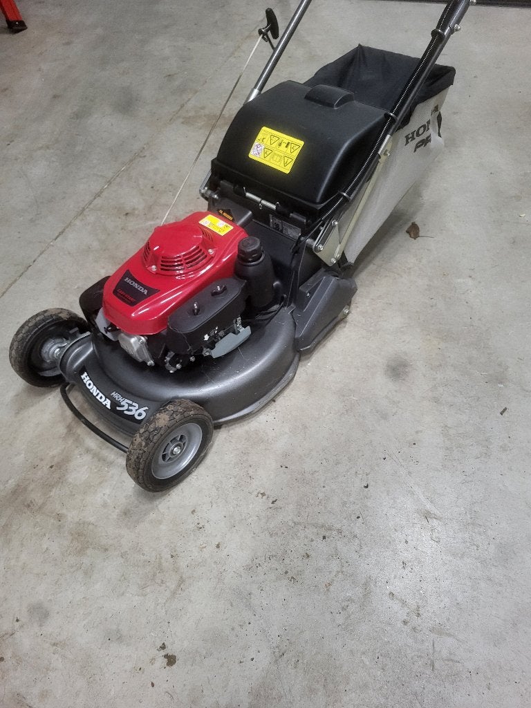 Grasmaaier Honda HRH 536 QX Benzine, Tuin en Terras, Ophalen, Cirkelmaaier, Honda, Versnellingen