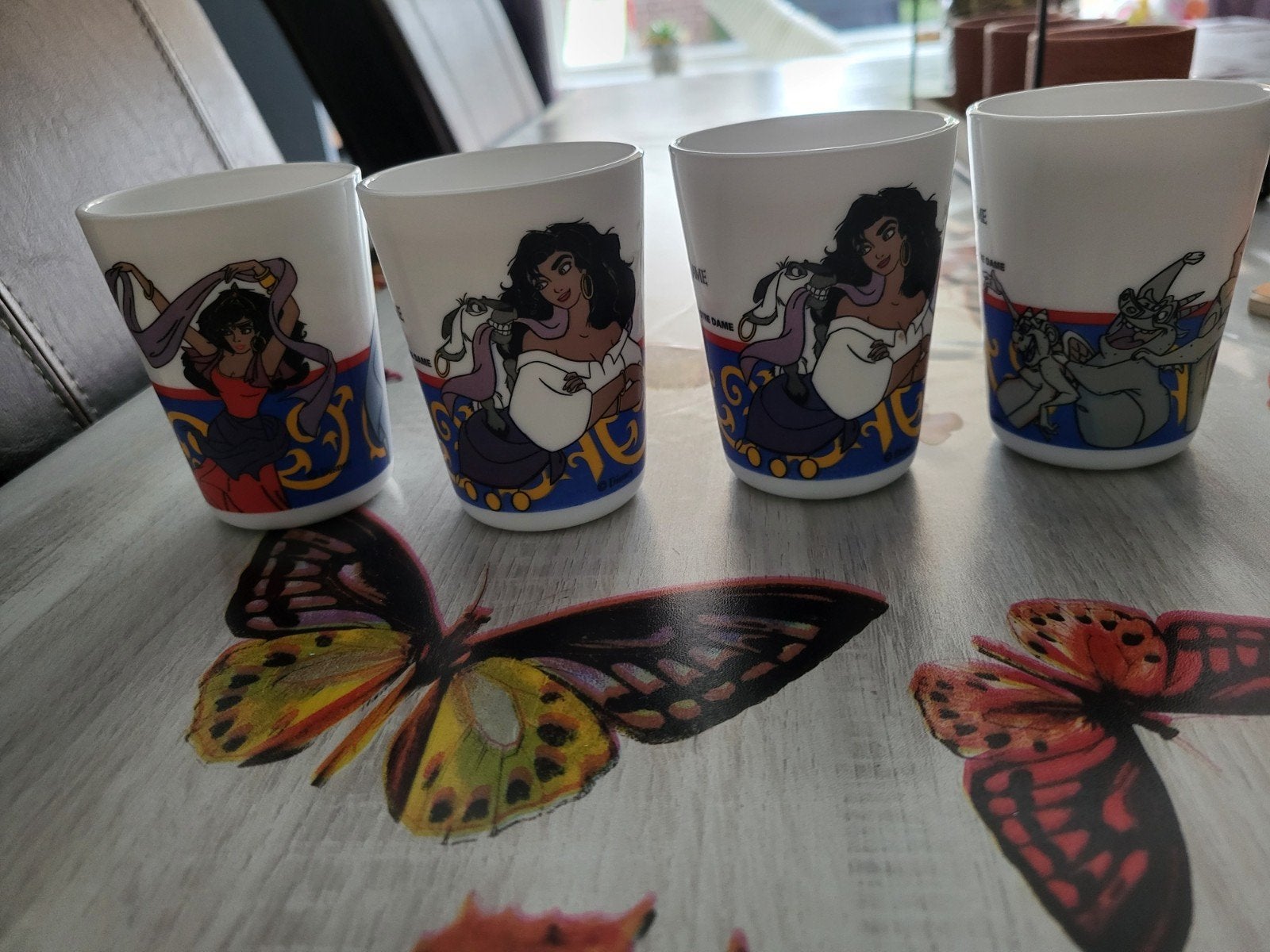 4 disney klokkenluider van de notre dame bekers, Ophalen of Verzenden, Mickey Mouse, Zo goed als nieuw, Beeldje of Figuurtje