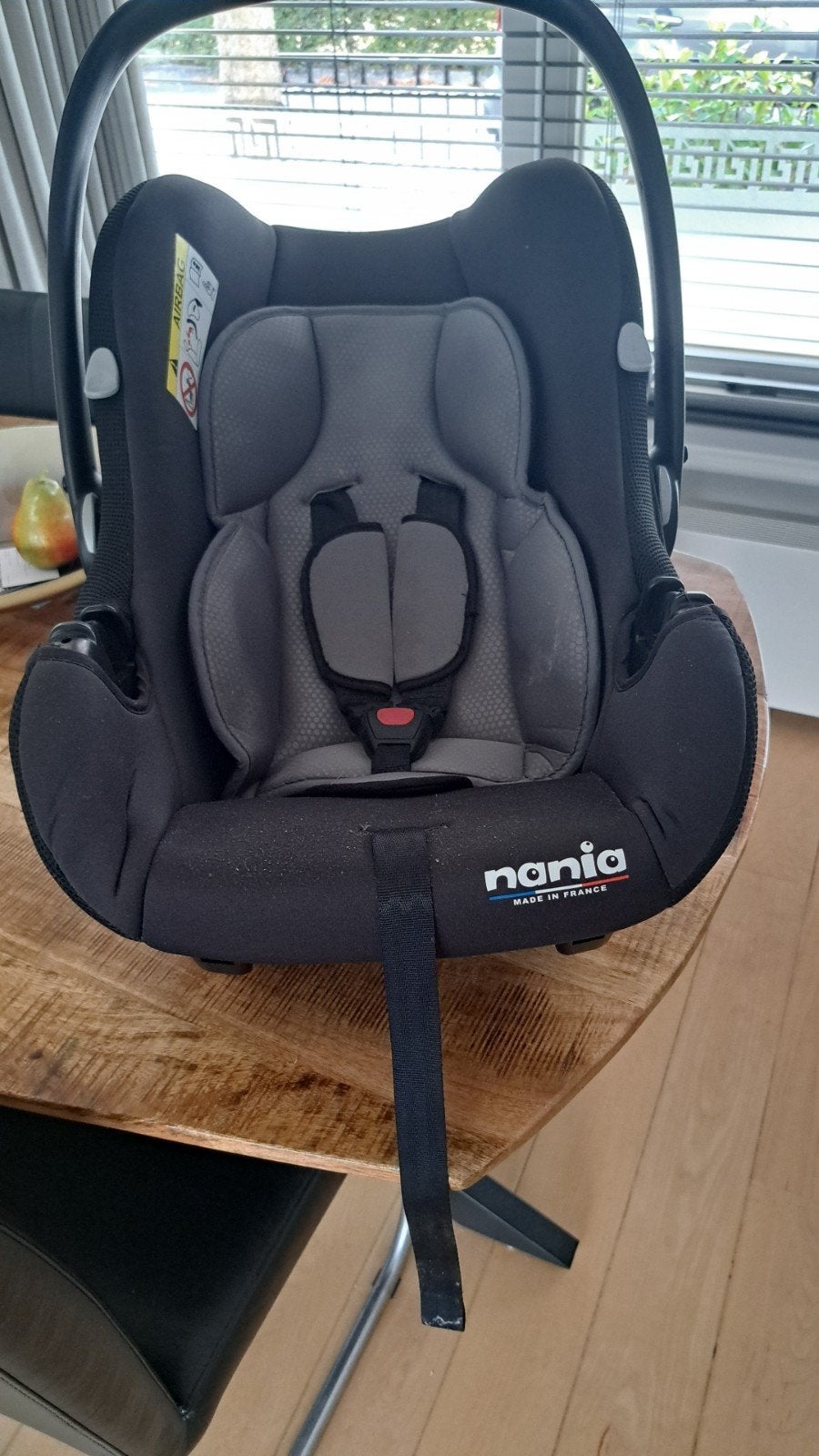 Nania autostoeltje, zwart tot 13 kg, 0 t/m 13 kg, Ophalen, Overige merken, Gebruikt