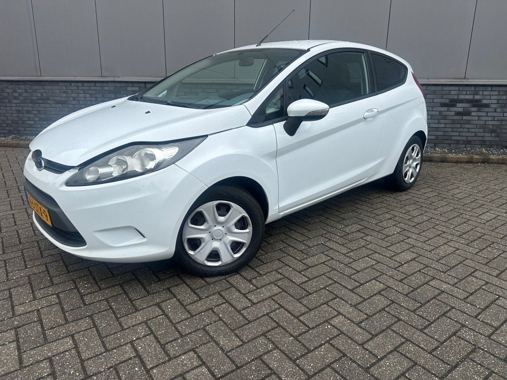 Ford FIESTA 1,2i +Airco, Auto's, Voorwielaandrijving, Euro 5, Gebruikt, 4 cilinders