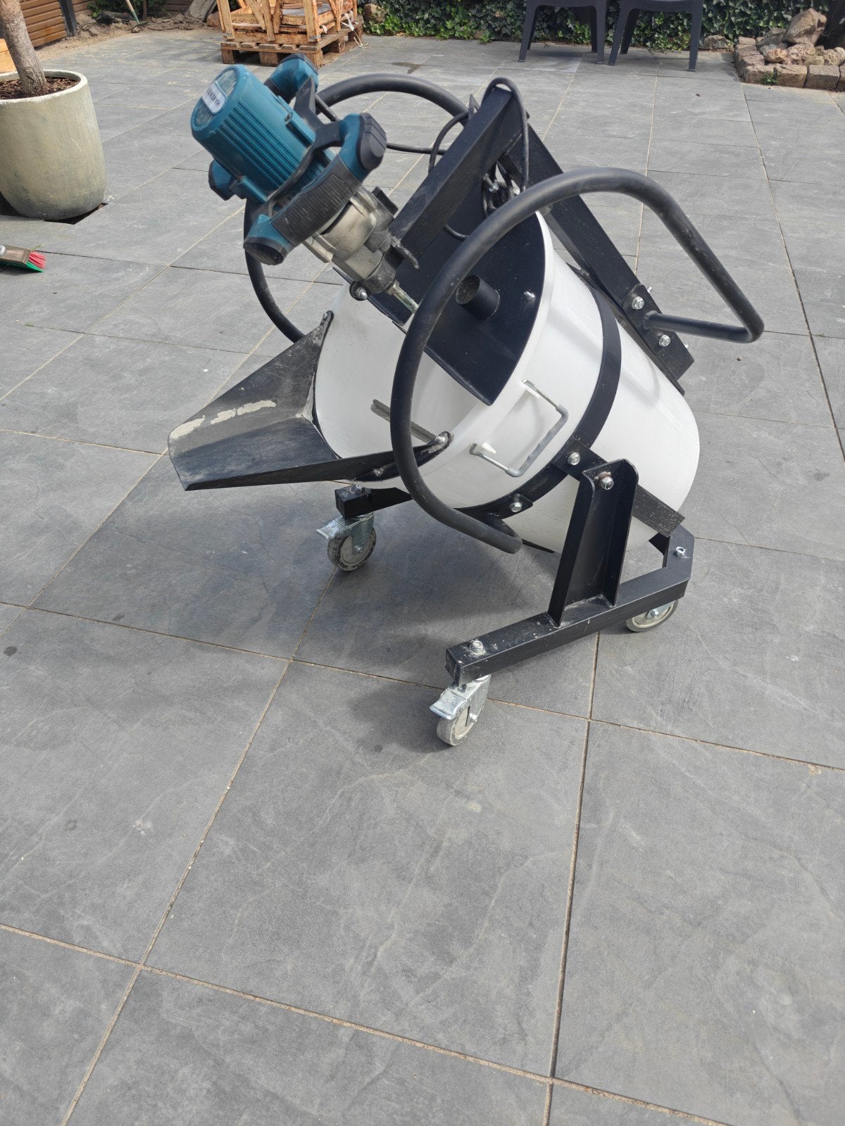 Professionele egaline mixer met kantelbare kuip, Doe-het-zelf en Verbouw, Betonmolens, Ophalen, Nieuw