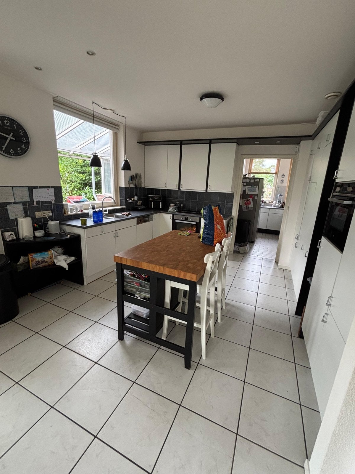 Moderne hoekkeuken met eiland en inbouwapparatuur, Ophalen, Gebruikt, Wit, Hoekkeuken